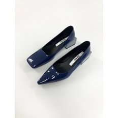 Tri-quare mid heel in Navy/Gray