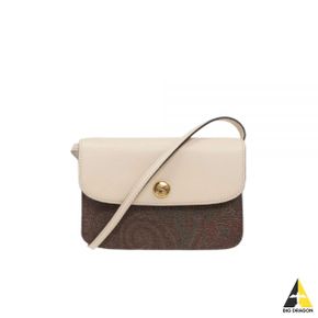 Essential Crossbody Bag (1P050 8502 0800) (에센셜 크로스바디 백)