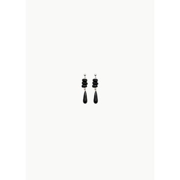 샵아모멘토 시시조이아 25PF Site Earrings, Black