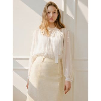 룩캐스트 데이지 리본 타이 블라우스 / DAISY RIBBON TIE BLOUSE_2colors