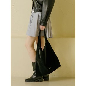 [에이루브] 로고 장식 호보백 AAQKAG101P