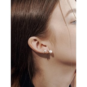 mia two pearl earcuff