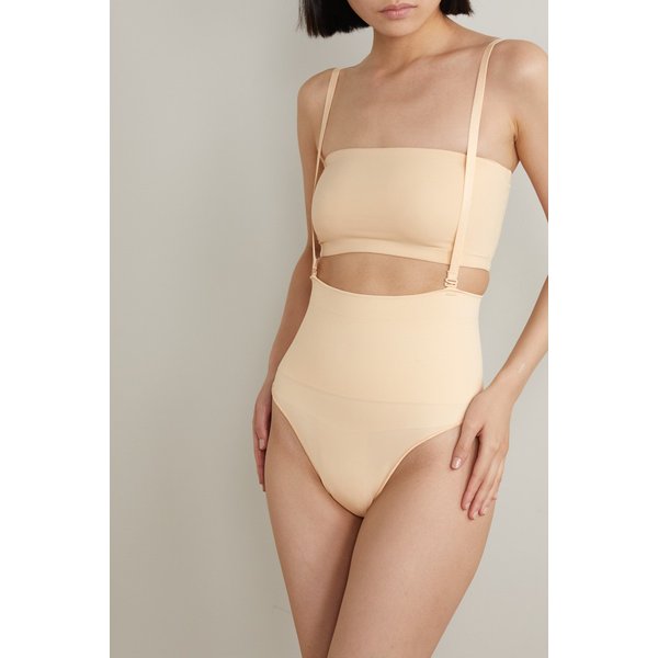 스킴스 코어 컨트롤 하이 웨이스트 텅 팬티 샌드 베이지 1647597314748486