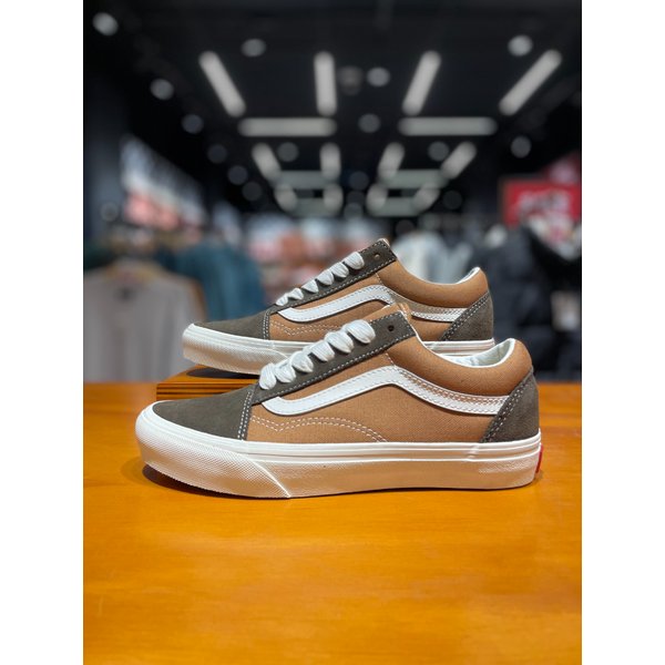 [시흥점] 남녀공용 스니커즈 올드스쿨 (브라운)(VN000D9YBW2)