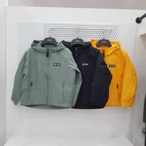 KN2JPU292경량랭글러바람막이