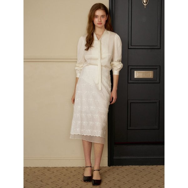 D Signature Layered Flowery Skirt_White