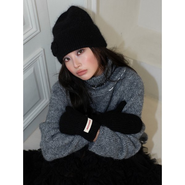 FLOWER FLAKE ANGORA BEANIE - BLACK