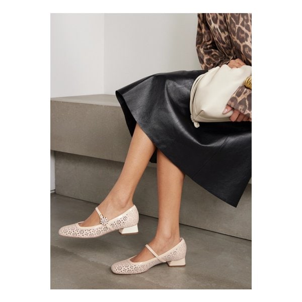 뉴 트레 비비에 퍼포레이티드 가죽 메리 제인 펌프스 화이트 1647597354948939