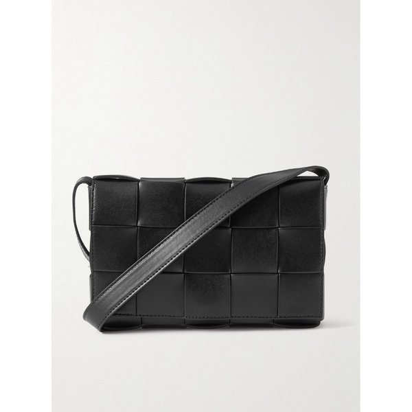 카세트 인트레치아토 가죽 메신저백 1647597343183675