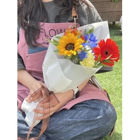 [리블라썸] 생화 2nd 소확행 트로피칼에디션 해바라기 거베라 델피늄 꽃다발 꽃배송 선물 생일