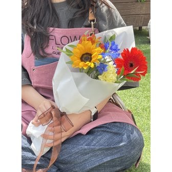 [리블라썸] 생화 2nd 소확행 트로피칼에디션 해바라기 거베라 델피늄 꽃다발 꽃배송 선물 생일