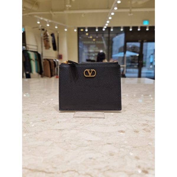 [부산점] 여성 V로고 시그니처 지퍼 카드지갑 2P0AK9SNP-16Q/6W2P0AK9SNP-0NO/6W2P0AK9SNP-I16