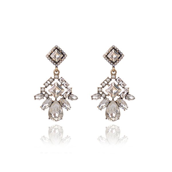 Antique Bold Auric Bloom Crystal Earrings [앤틱 볼드 오릭 블룸 크리스탈 귀걸이]