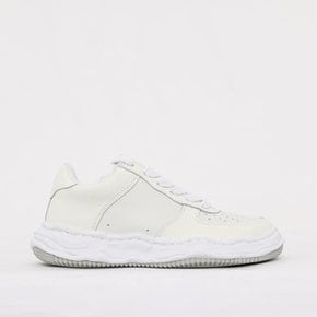 웨인 엠보스 로우 남성(여성) 스니커즈 A11FW712 WHITE