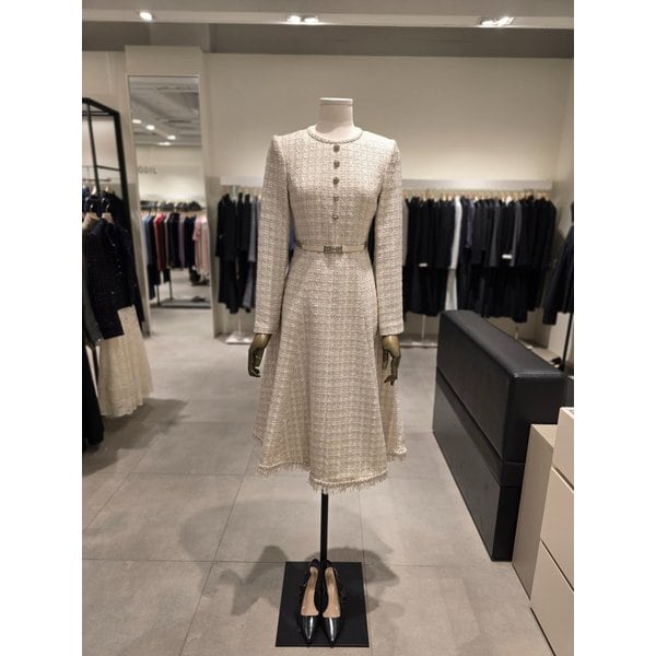 [파주점] 체크 디테일 플레어 원피스 JPAA0OP353