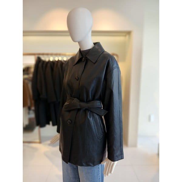 [여주점] 씨씨콜렉트 페이크레더벨티드하프자켓 E261psf151