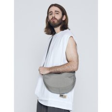 CB HALF CIRCLE CROSS BAG (GRAY)