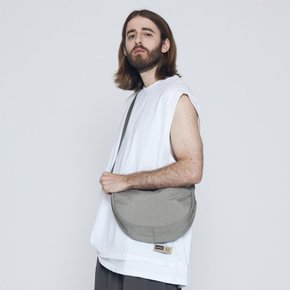 CB HALF CIRCLE CROSS BAG (GRAY)