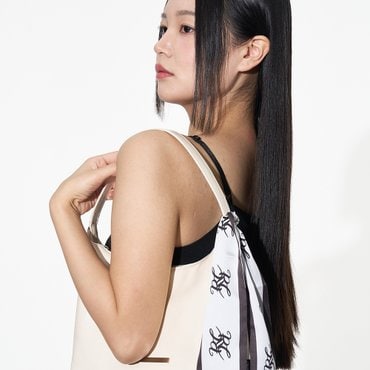 리끌로우 ALI HOBO BAG IVORY