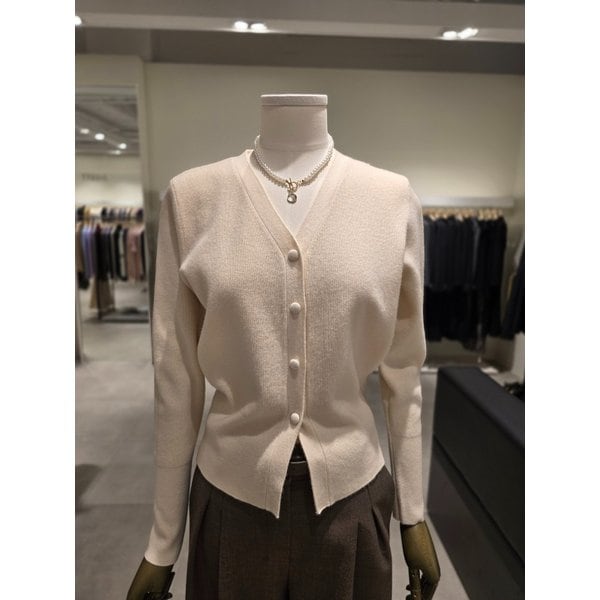 [파주점] 브이넥 버튼 포인트 니트 가디건 JS3B1CD531