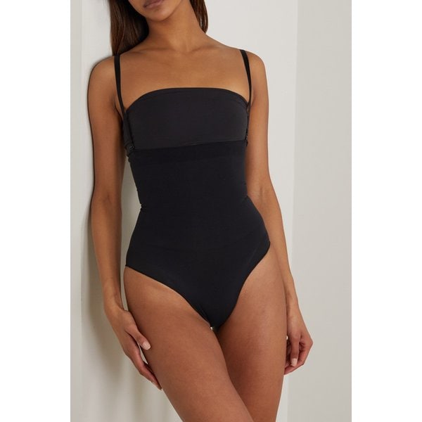 스킴스 코어 컨트롤 하이 웨이스트 브리프 오닉스 블랙 1647597314143267