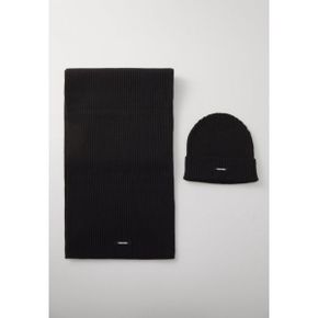 5568947 Calvin Klein CLASSIC BEANIE SCARF UNI SET - Scarf black