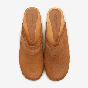 LIMITED CLOGS - CAMEL