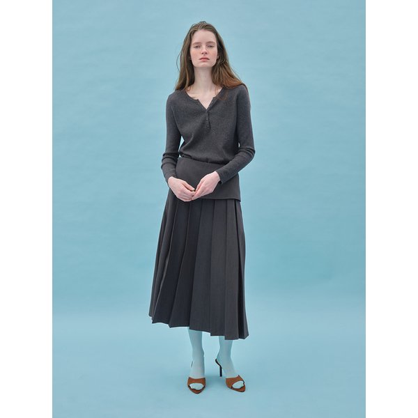 [리퍼브] 소프트 헨리넥 니트 CHARCOAL