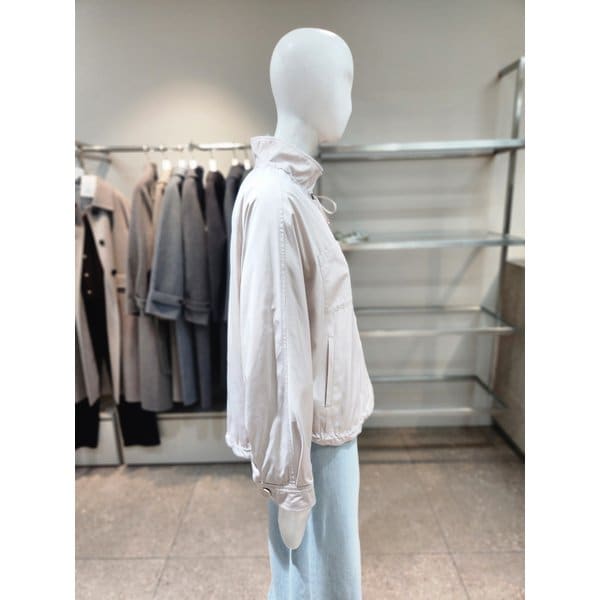 [여주점] [나이스클랍] 네크 스트링 점퍼 A261PWU203