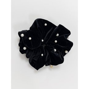 Pearl Velvet Scrunchie