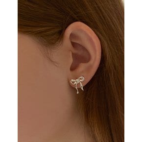 [연말 스페셜 6mm+10mm 진주귀걸이 증정][925 silver] Wavy ribbon earring