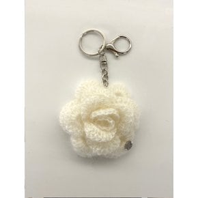 No.196 / Kid Mohair Camellia Keyring _ 크림