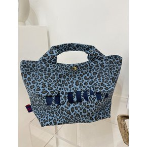 Small tote bag . Leopard  skyblue