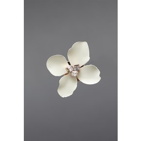 Fleur Brooch - Ivory