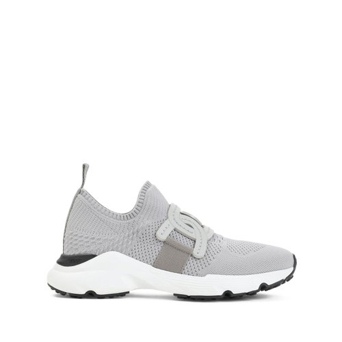eqxcjbr92a.jpg