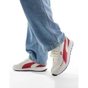 4742857 PUMA Road Rider sneakers in cream and red