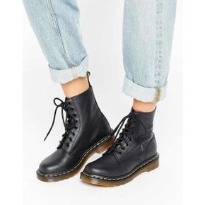 5115527 Dr Martens 1460 Pascal 8 eye boots in black 110798151