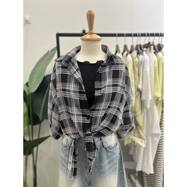 반에이크 체크홀딩크롭블라우스