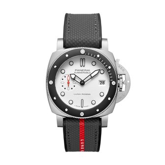 파네라이 PAM01579 Submersible Luna Rossa