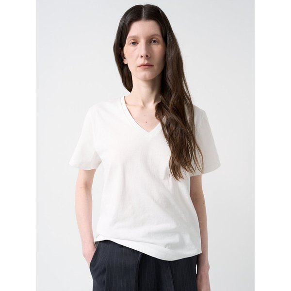 코튼 브이넥 에센셜 티셔츠-화이트