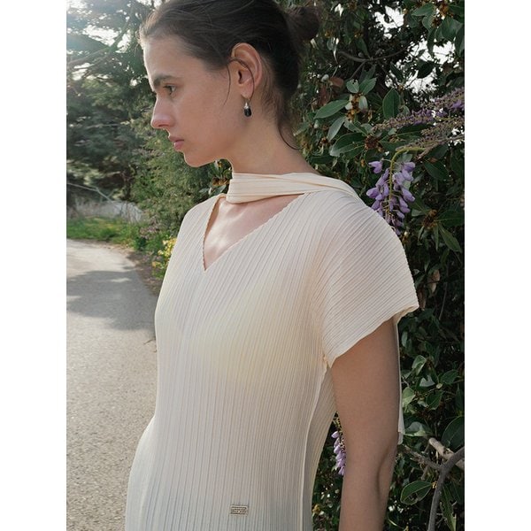DETACHABLE SCARF PLEATS TOP_IVORY