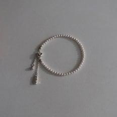 standard thin pearl bracelet