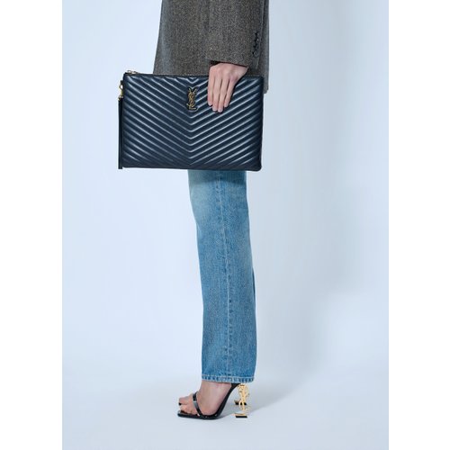 Cassandre Matelassé Document Holder