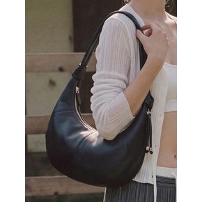 [단독]AMANT HOBO BAG (BLACK)