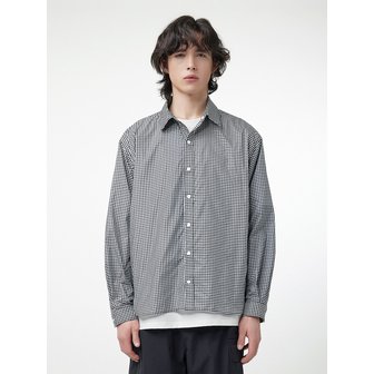 헌터 [MEN] 로고 패치 롱슬리브 셔츠 - 블랙 HEM0001ASZBLK