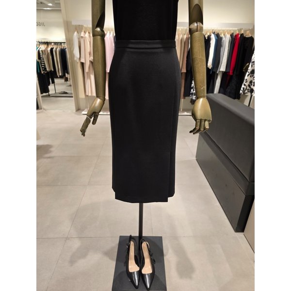 [파주점] 슬릿 배색 H라인 스커트 JS3B0SK452