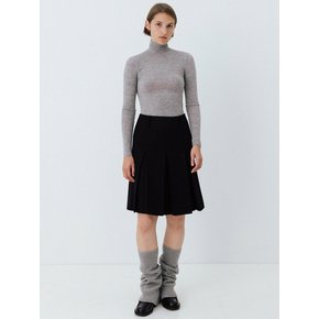 signature turtle-neck top (gray)