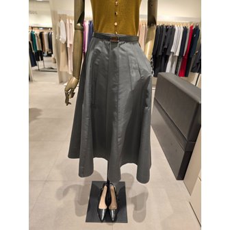 지고트 [파주점] 새틴 무드 핀턱 A라인 스커트 JS2A0SK053