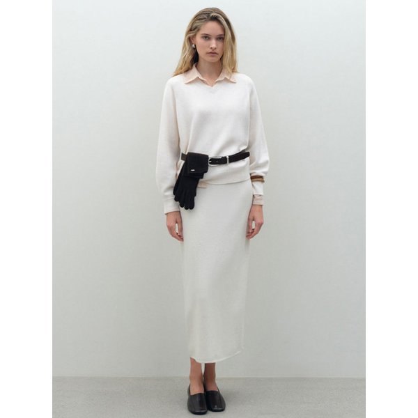 캐시 V넥 볼륨소매 풀오버_아이보리