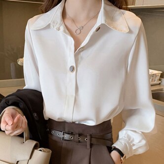  단추포인트셔츠 깔끔한 흰색 블라우스 직장인 여성 화이트 기본셔츠